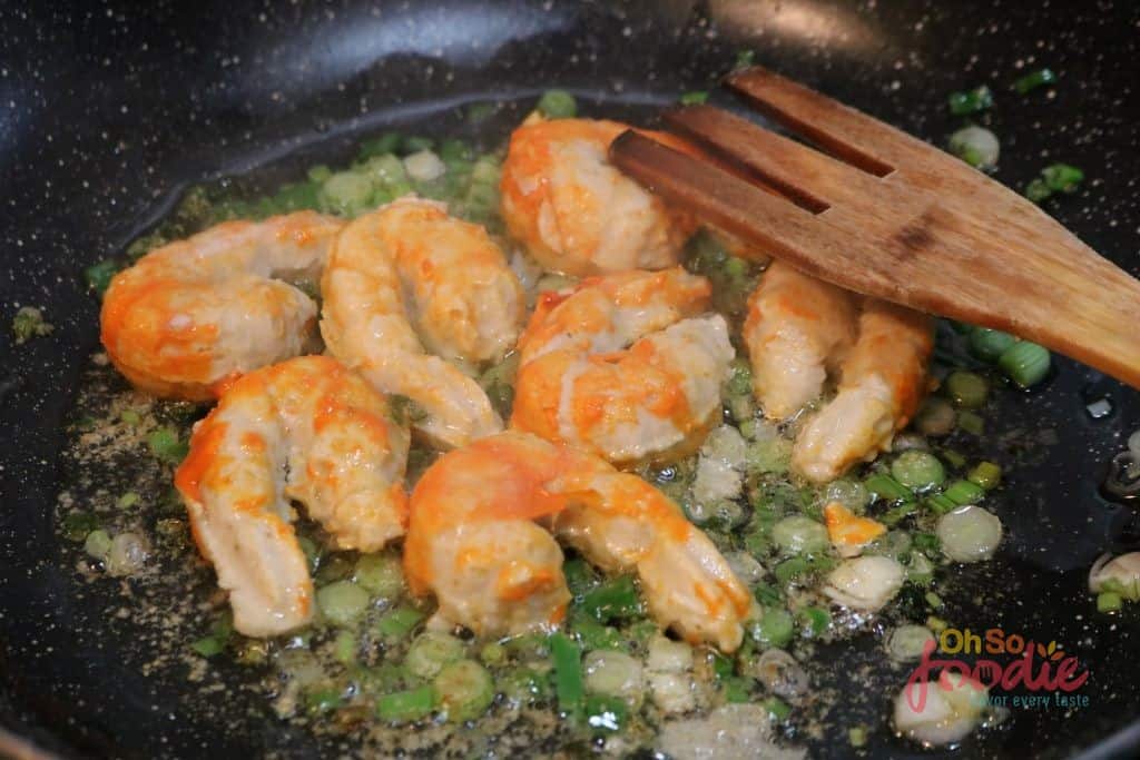 how to make keto zucchini shrimp alfredo