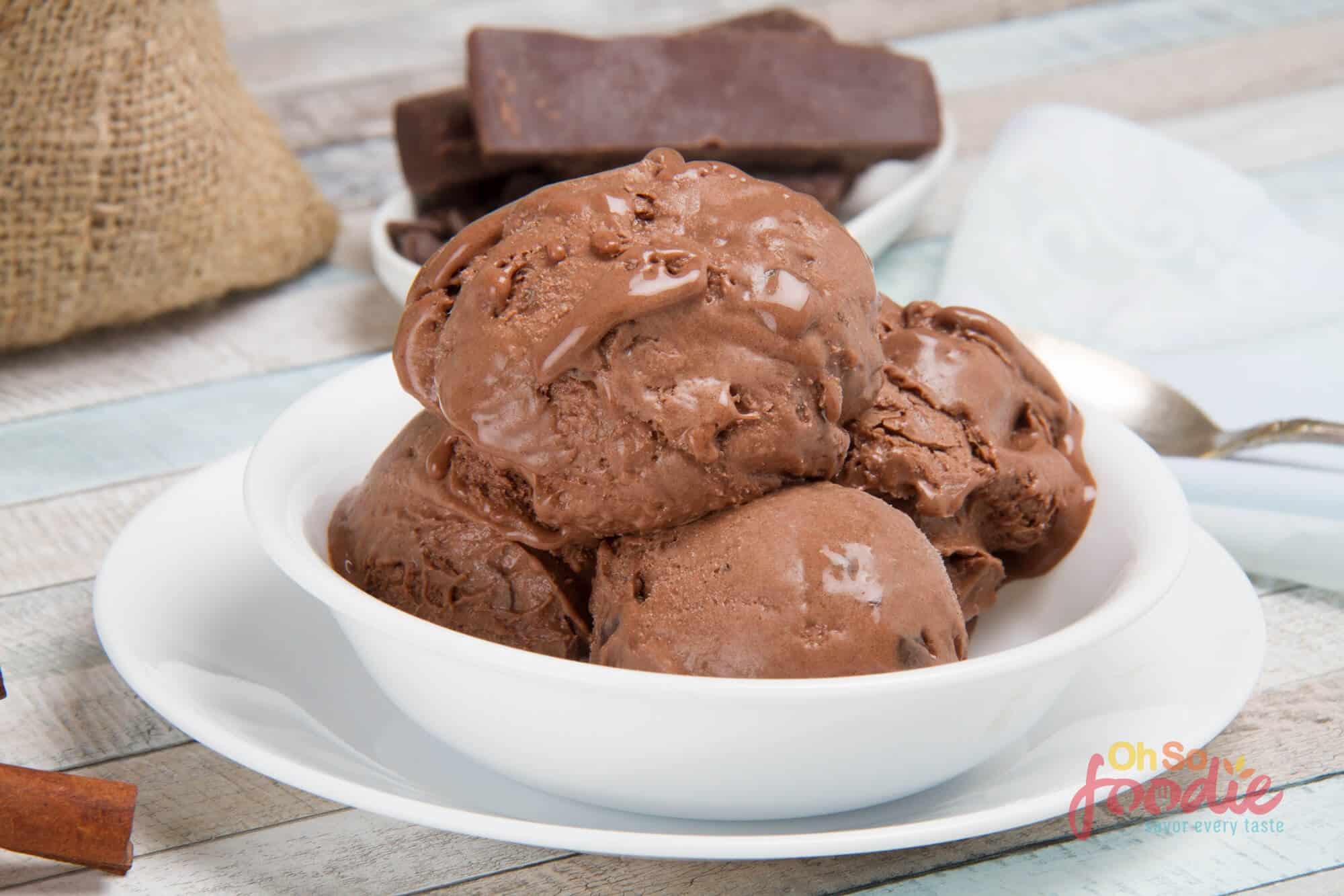 5 Ingredient Keto Chocolate Ice Cream No Churn & Churn Versions Oh