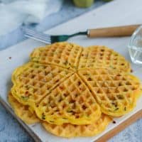 Keto Chaffles: Delicious 10 Minute Keto Chaffle Recipe