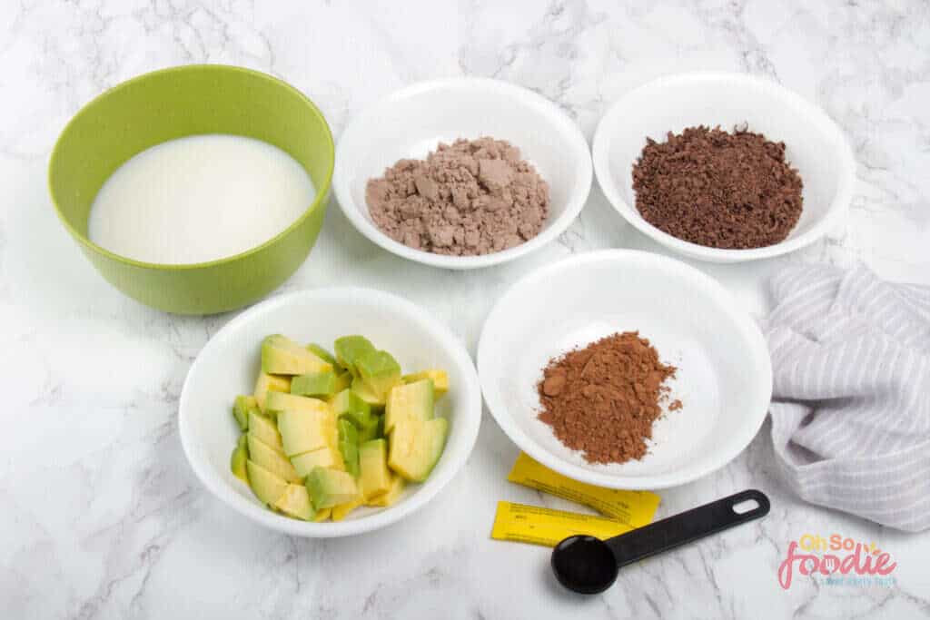 ingredients for keto chocolate smoothie