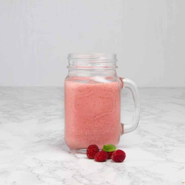 Keto Raspberry Smoothie (Just 5 Ingredients!) - Oh So Foodie