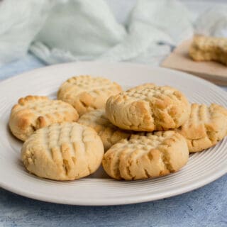 Keto Butter Cookies (Just 4 Ingredients!) - Oh So Foodie