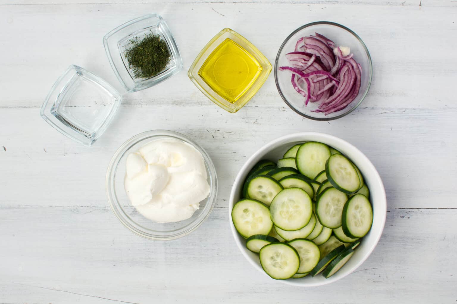 Keto Cucumber Salad With Sour Cream (Just 6 Ingredients!) Oh So Foodie