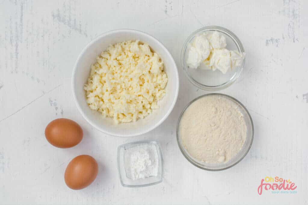 ingredeints for almond flour bagels