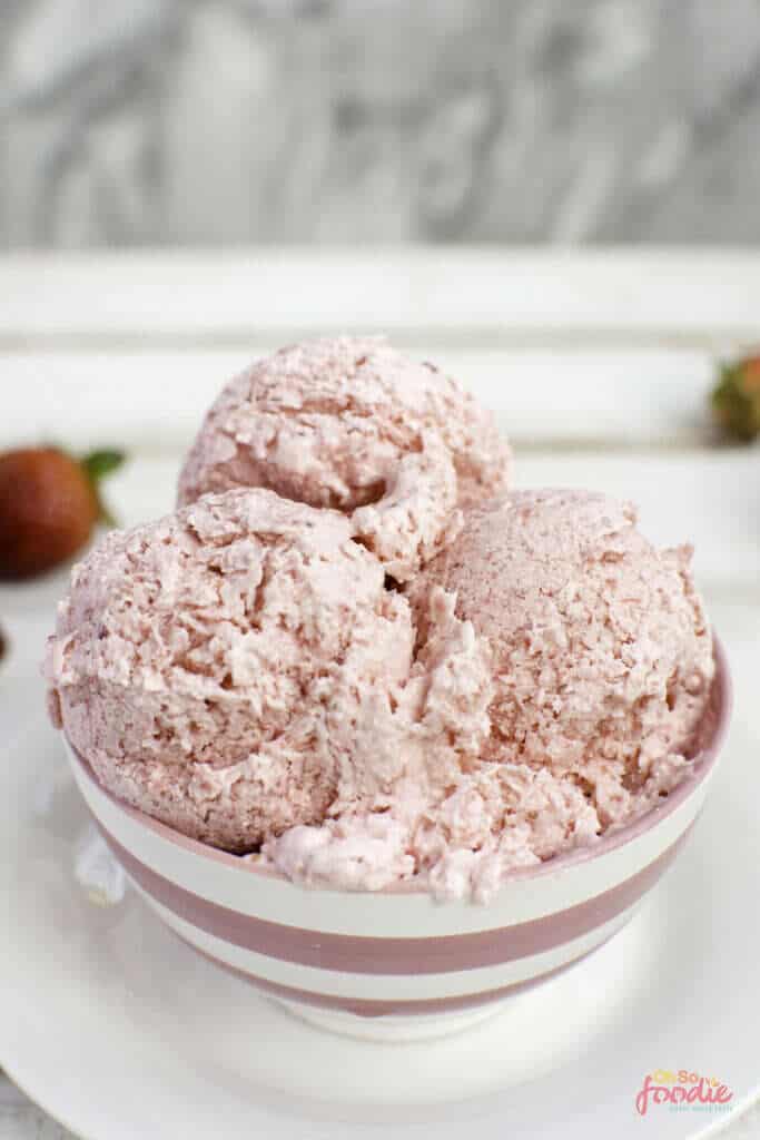 low carb strawberry ice cream