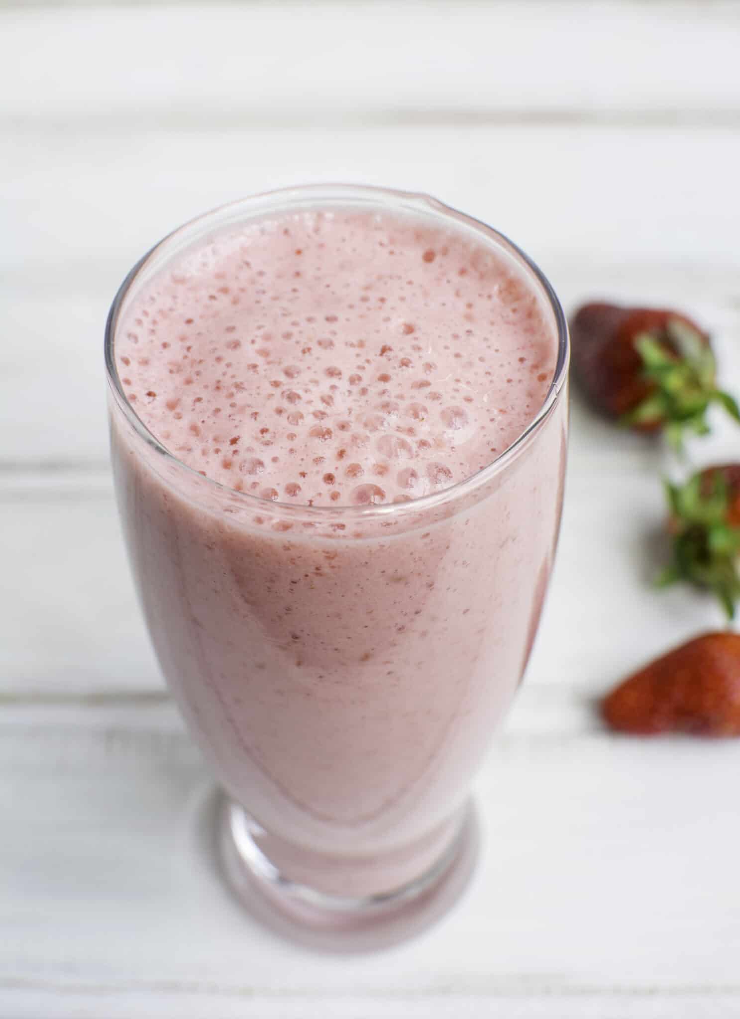 Keto Berry Smoothie - Just 4 Ingredients! - Oh So Foodie