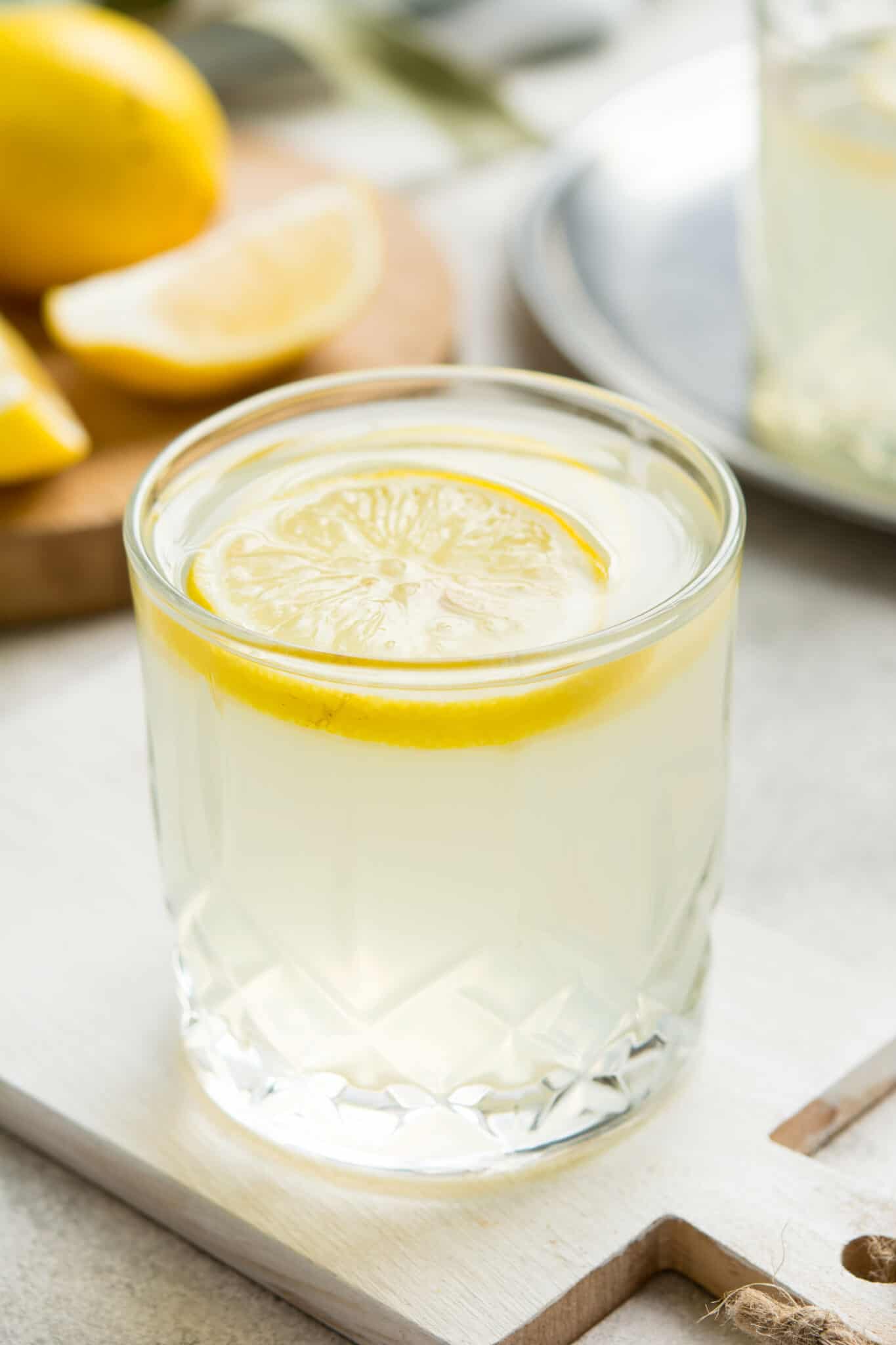 Keto Lemonade Recipe (With Only 3 Ingredients!) - Oh So Foodie