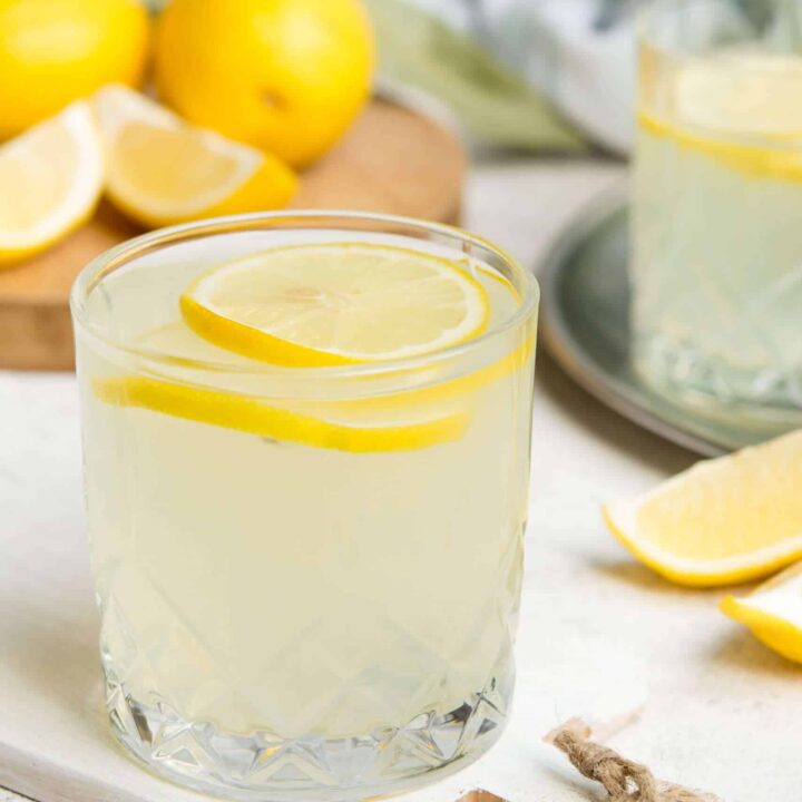 Keto Lemonade Recipe (With Only 3 Ingredients!) - Oh So Foodie