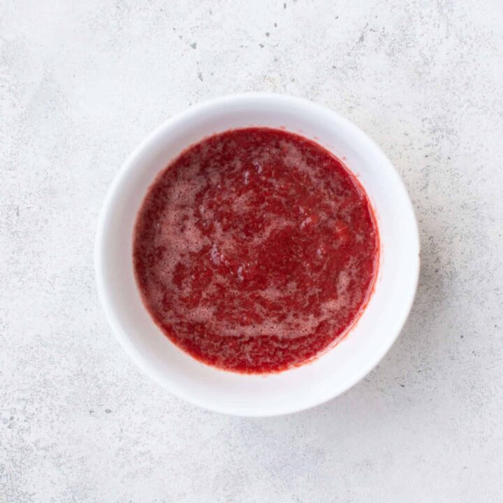 Strawberry easy Sauce without cornstarch