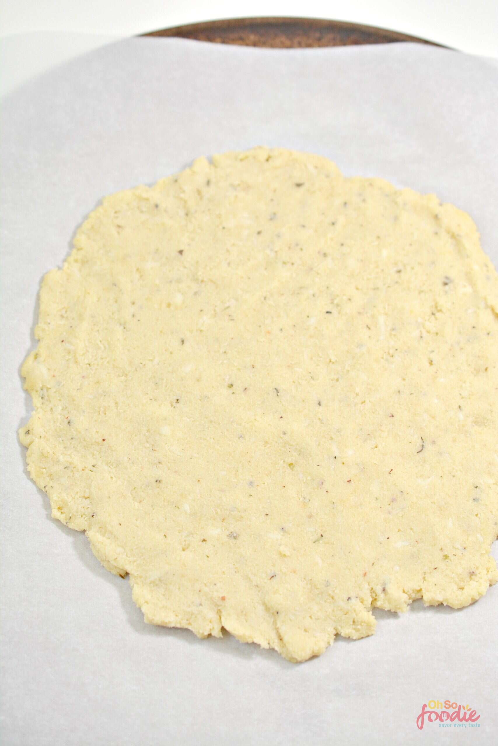 Keto BBQ Chicken Pizza - Only 3 Net Carbs! - Oh So Foodie