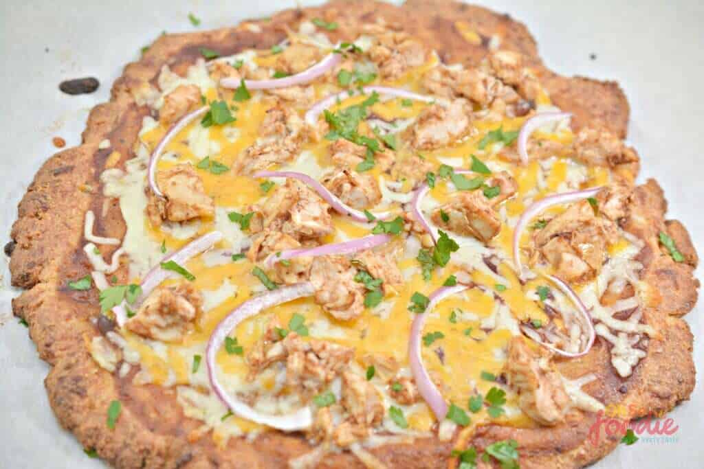 low carb bbq chicken pizza