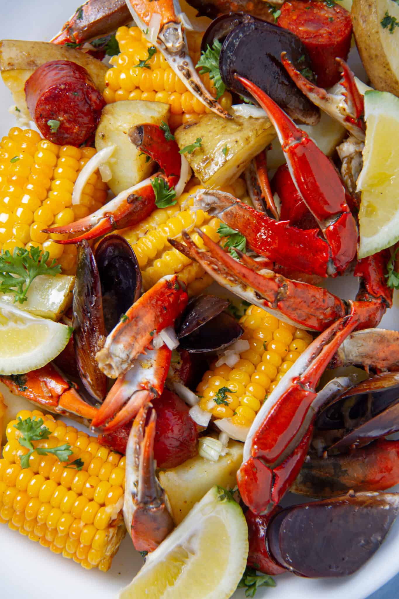The BEST Crab Boil Recipe (In 10 Simple Steps!) - Oh So Foodie