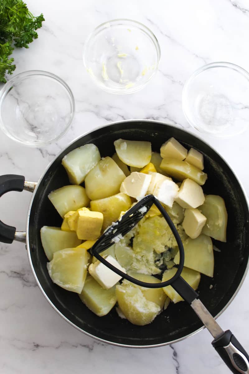 Mashed Potatoes With Cream Cheese - Oh So Foodie