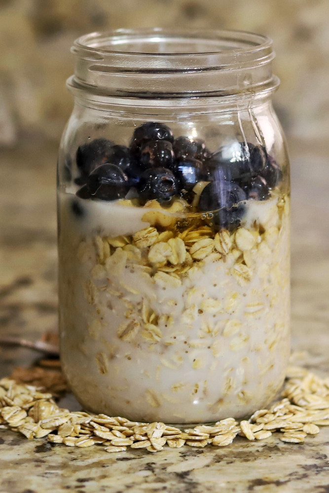 Blueberry Yogurt Overnight Oats